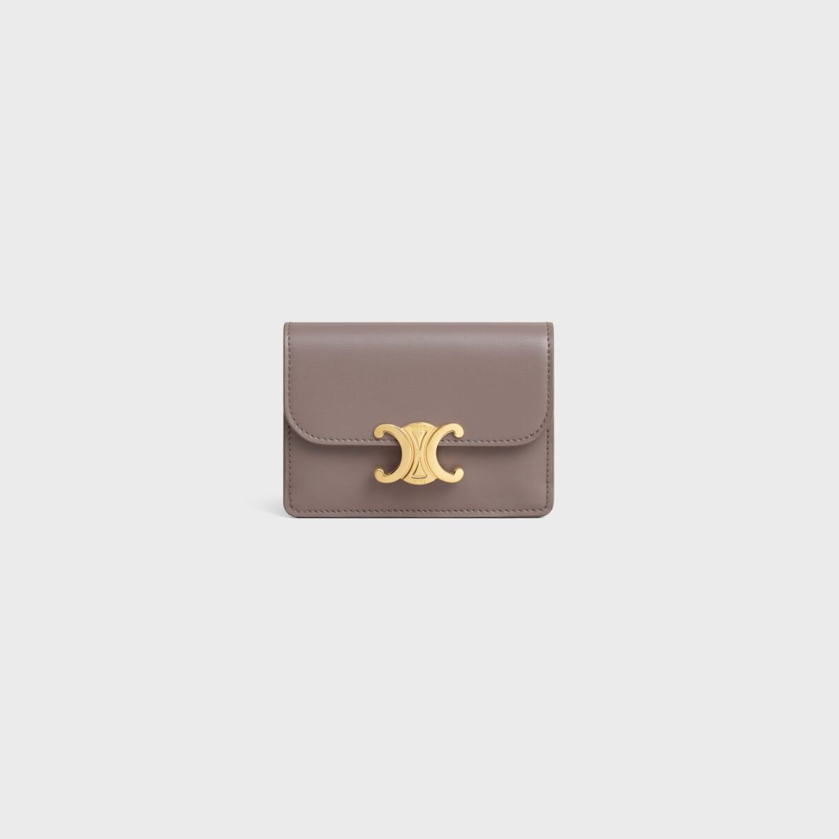 CARD HOLDER WITH FLAP TRIOMPHE IN SHINY CALFSKIN PEBBLE